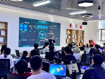 我院多門微課程正式開班，開啟教育科技技術(shù)開發(fā)新篇章